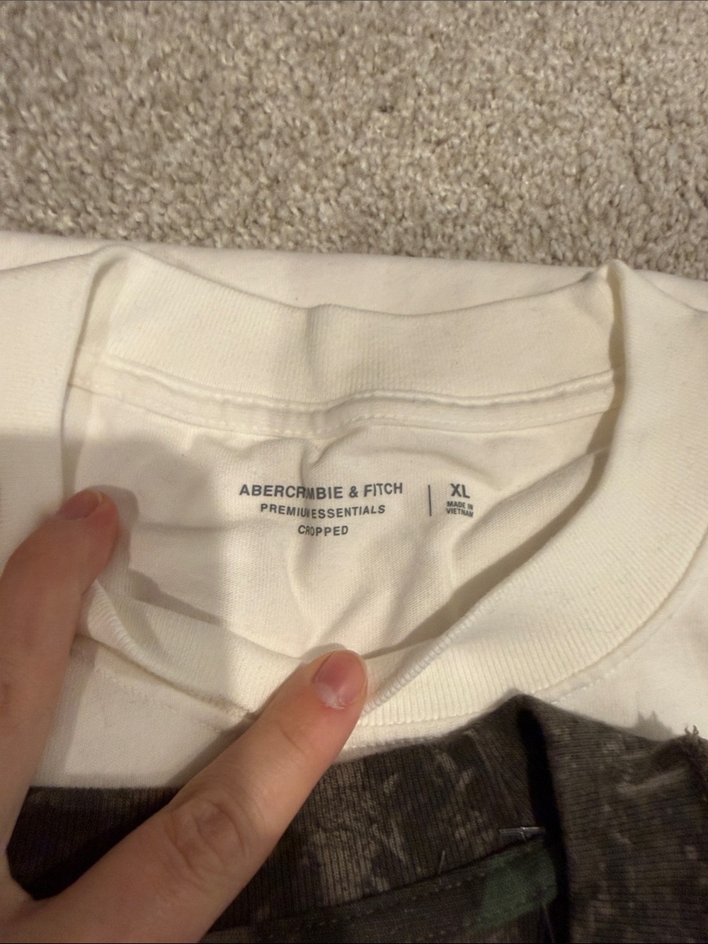 Abercrombie & Fitch Cropped Tee - Pack of 3 - Picture 3 of 6